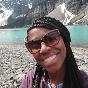 Meet your Posher, Dennetta